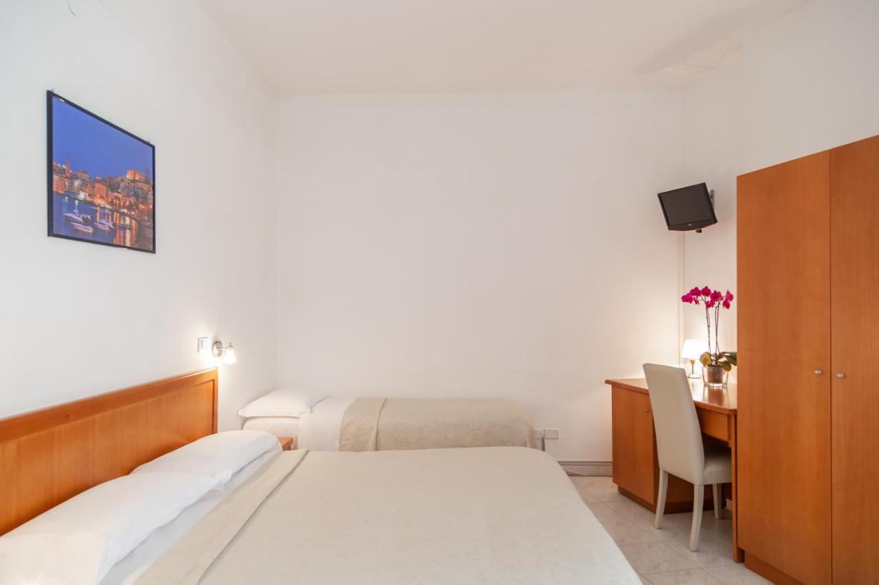 Hotel Viola Gaeta Exterior photo